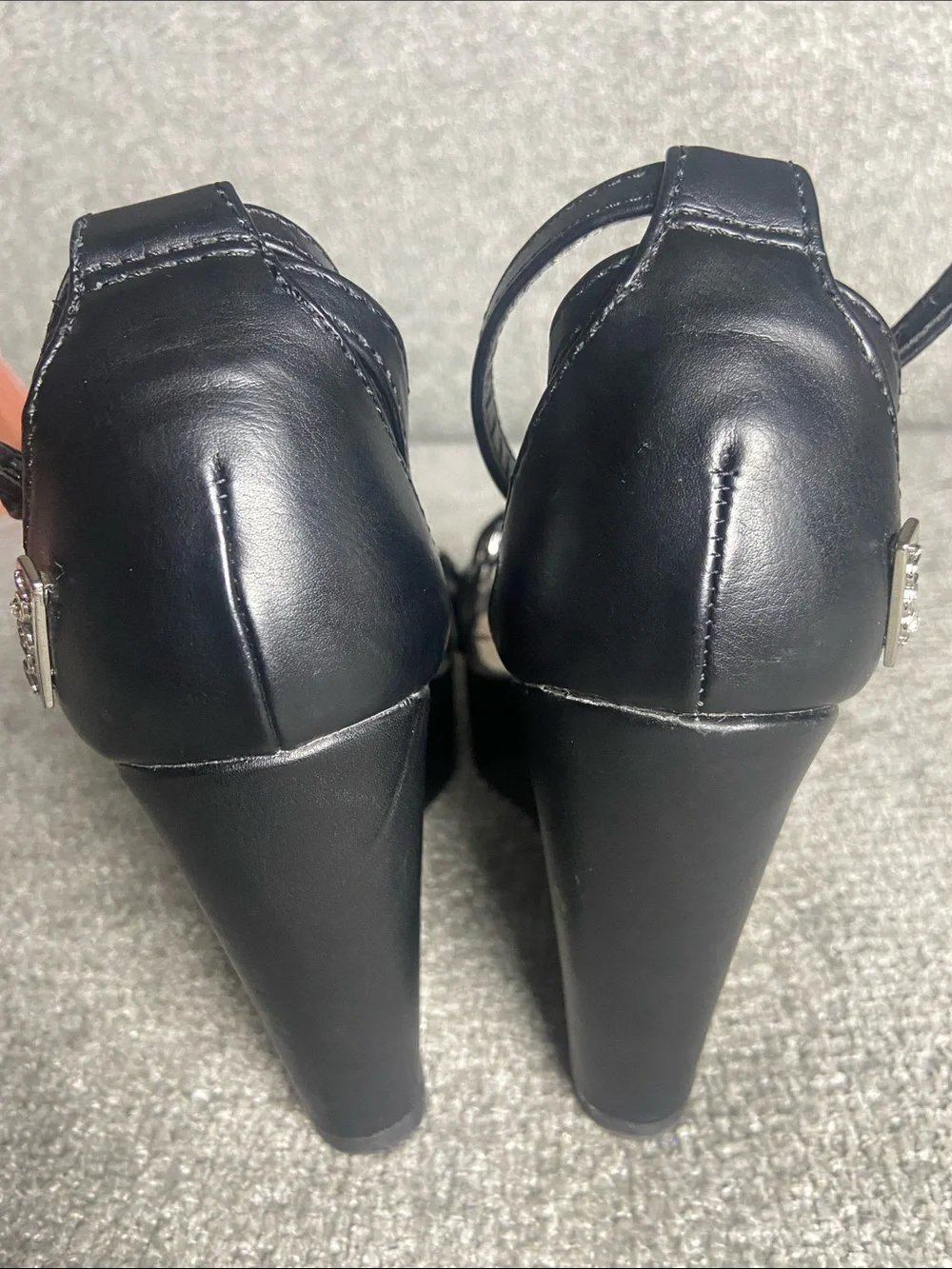 Sugar Women’s Black Wedge Sandals with Chain Accent size 6 M